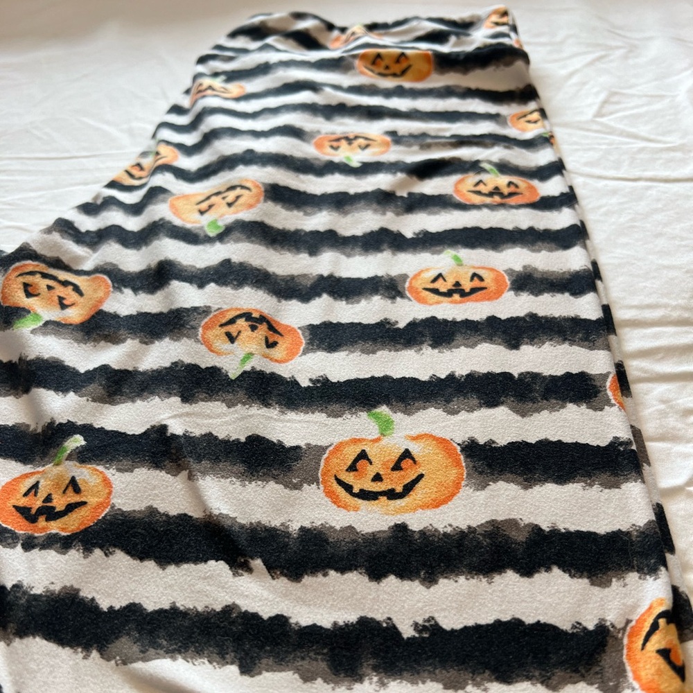 Lularoe TC Halloween Leggings